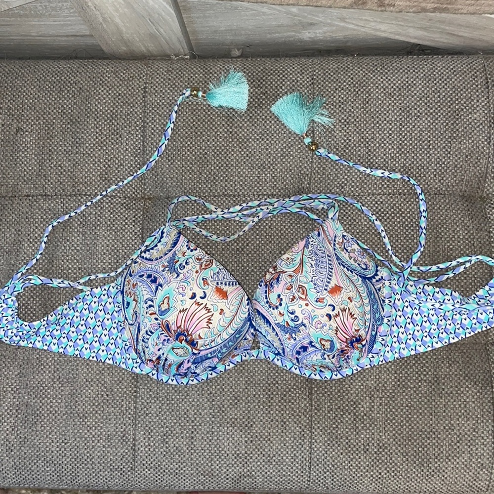 Victoria’s Secret Bikini top